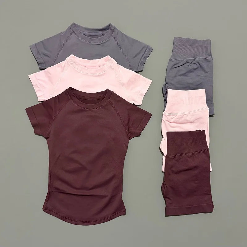 Histello Women's Seamless Yoga Set Short Sleeve Top And Shorts