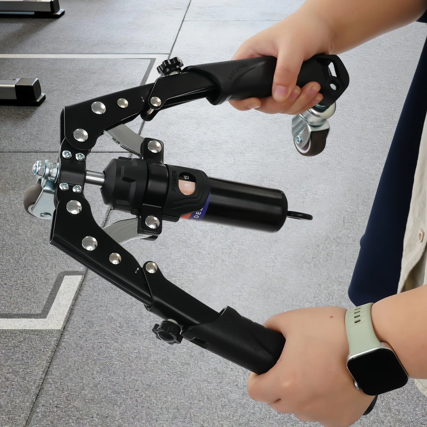 Hydraulic Power Twister Arm Blaster for Forearms and Biceps
