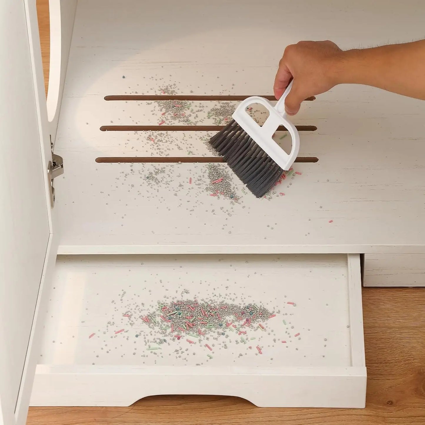 Dogproof Cat Litter Box Enclosure With LED Self Cleaning Cabinet